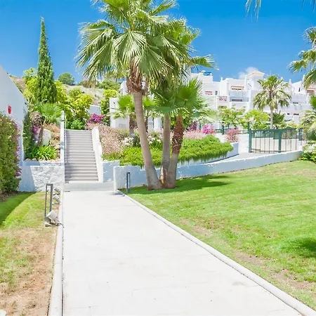 Apartment Golf Hill Canovas