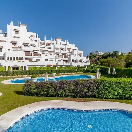 Golf Hill Canovas Apartment *