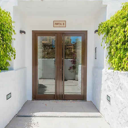 Golf Hill Canovas Apartment