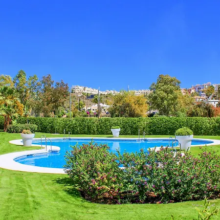 Golf Hill Canovas Apartment